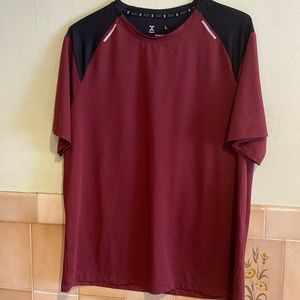 Men’s XERSION Quick Dry shirt size Large